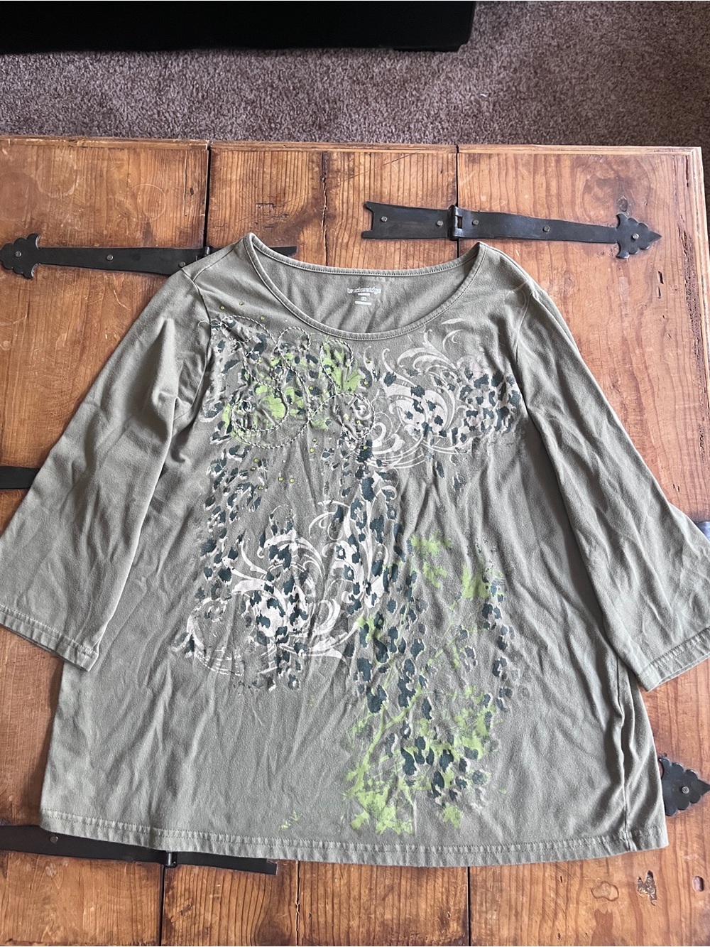 breckenridge Olive Green Graphic Scoop Neck Top